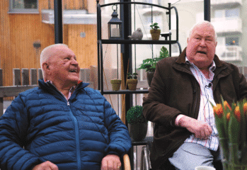 Arne och Björn fikar tillsammans